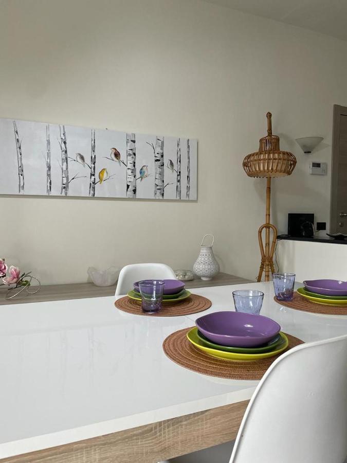 Casa Maria-Appartamento In Villa Ispra Dış mekan fotoğraf